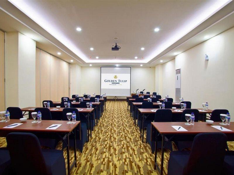 Golden Tulip Essential Makassar Hotel Ngoại thất bức ảnh